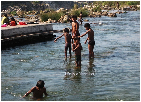Carefree Children of Jabalpur, India