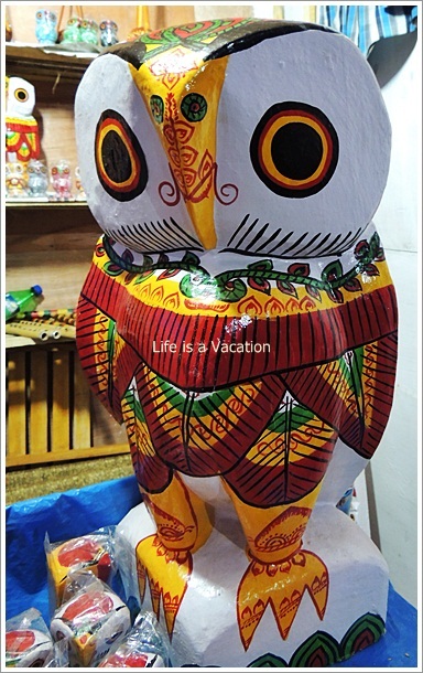 Tribal Art – Painted Wooden Owls from Bengal,India